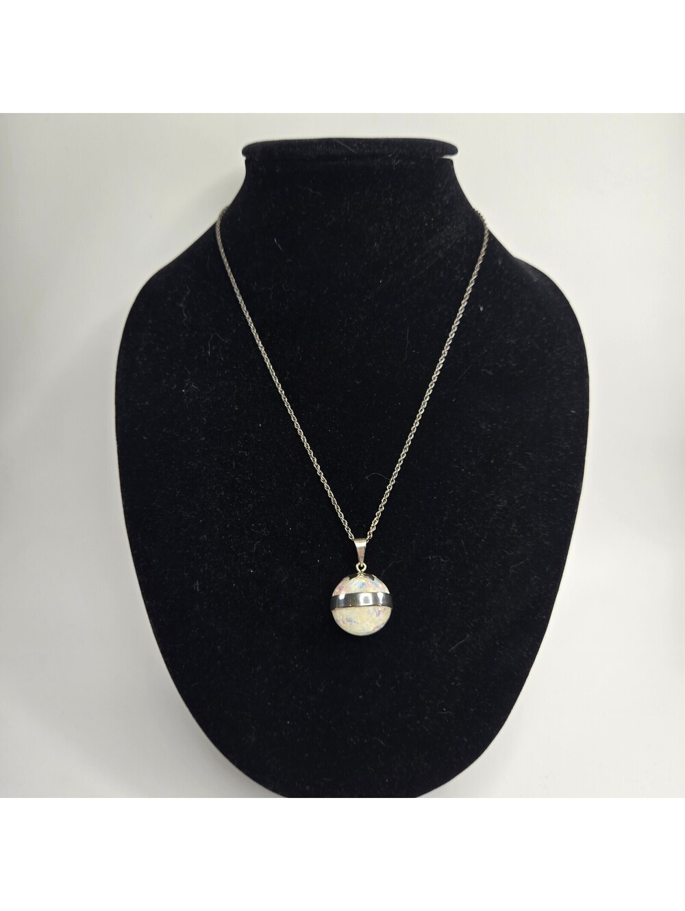 Vintage Mexico 925 Sterling Silver Opal Harmony Ball Chime Pendant Necklace
